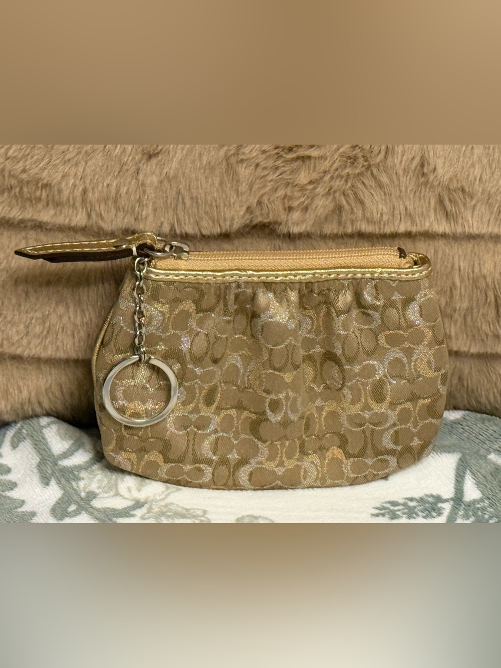 VNTG Coach Madison Gold Lurex Mini Signature Pleated Coin Purse Key Pouch